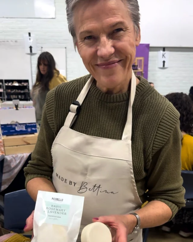 Hi everyone! Bettina here 👋

I’m a trained medical doctor, but life took me down an unexpected path - soap making & pottery! 

What started as a small hobby has grown into something more, and it shows you never know where life will take you ✨